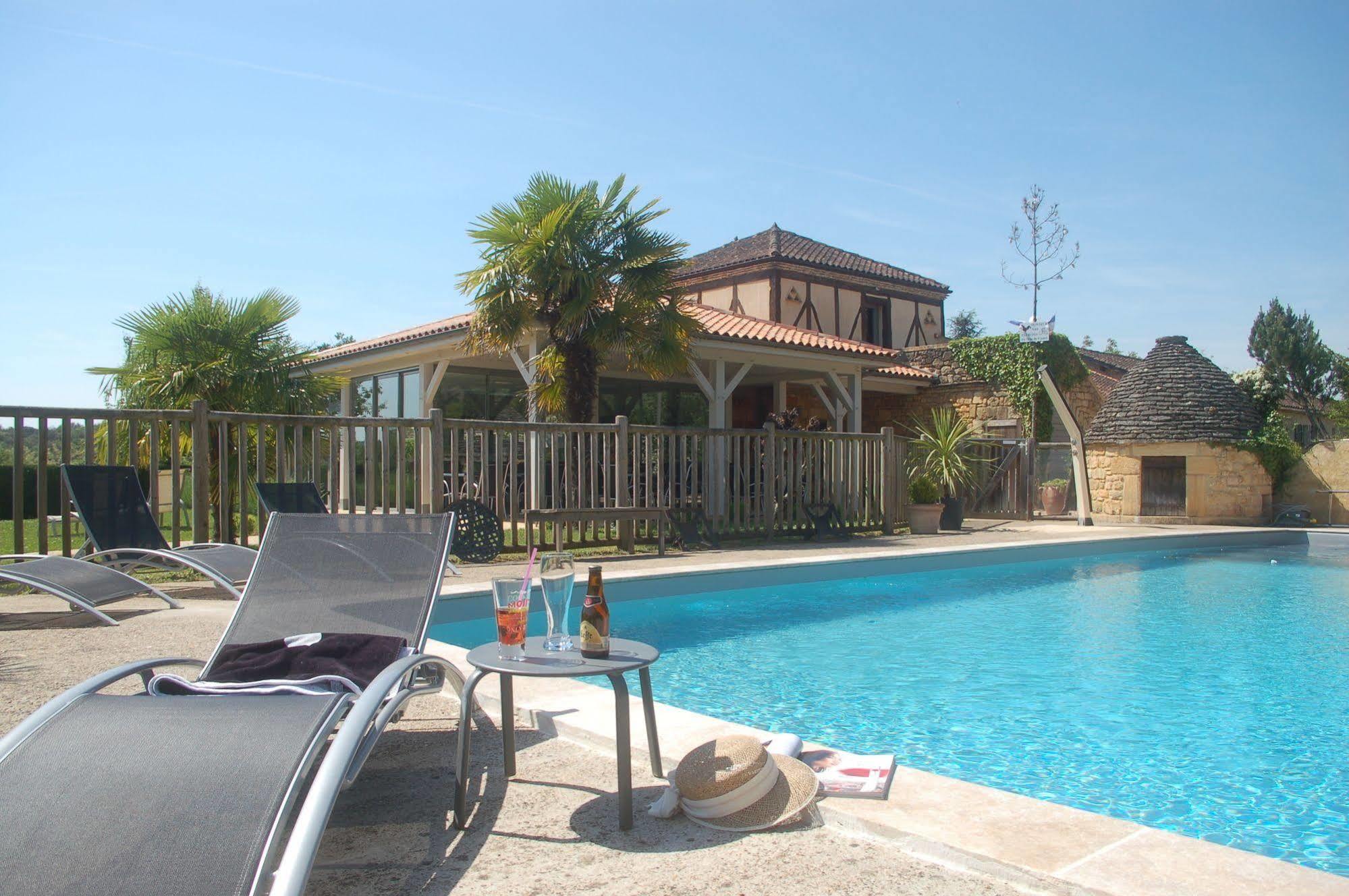 Hotel Le Mas De Castel - Piscine Chauffee Sarlat-la-Caneda Bagian luar foto